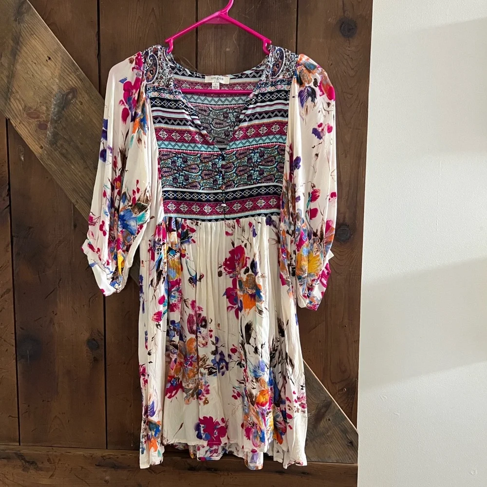 Light & Airy Artistic Tunic Top - Picture 1 of 2